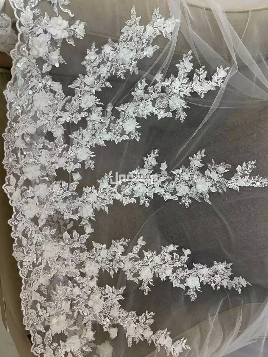 فستان زفاف راقي وفاهر  في الطائف بسعر 2500 ريال سعودي