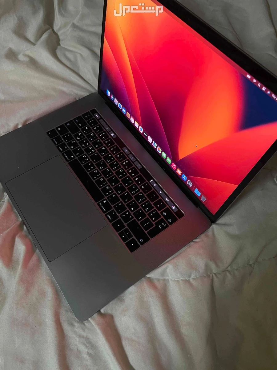 ‏MacBook Pro 15-inch 2017 في الدمام بسعر 2400 ريال سعودي
