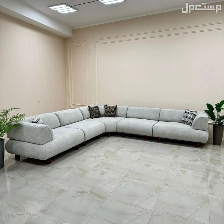 تفصيل تنجيد كنب حسب الطلب وحسب الصورة اسفنج درجة اولى تفصيل 3ونص في 3ونص حرف L
السعر 2400 ريال
المواصفات اعطيك ع الواتس