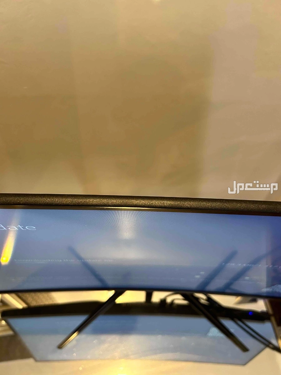 للبيع شاشة العاب 27 انش بحاله ممتازه السعر وقت الشراء كان 835 كما هو موضح بالصور طالب فيه 500 كحد ادنى