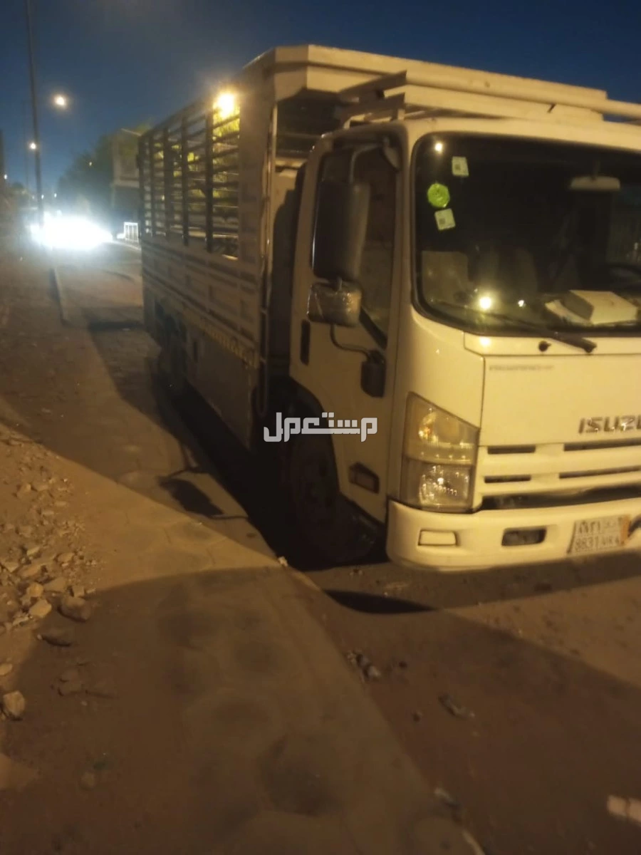 دينا تخلصك من الأثاث القديم الغير صالح بالرياض دينا رمي الاغراض المهمله القديمه بالرياض 0554959524