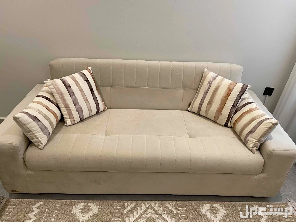 كنب يصبح سرير في ثواني في الرياض بسعر 500 ريال سعودي