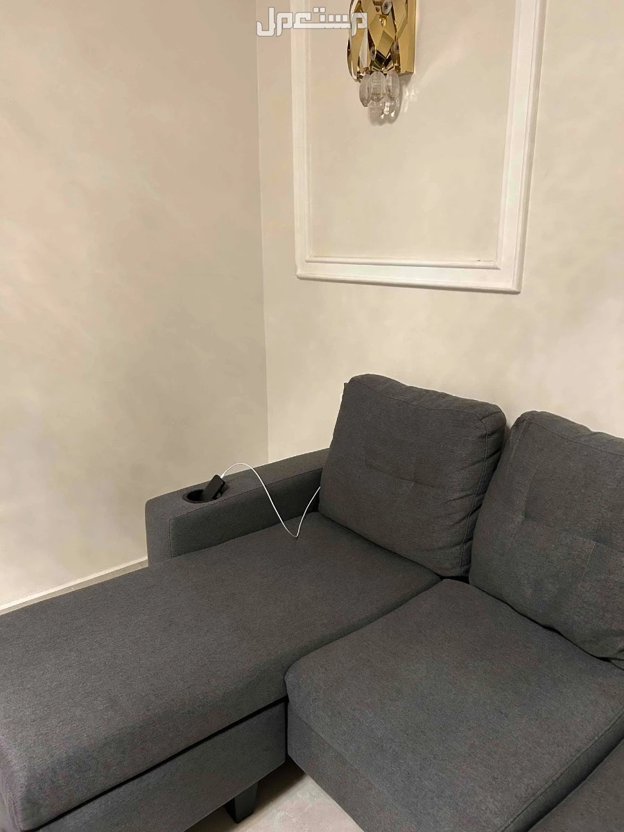 كنب جديد ونظيف بسعر 500  في ابها