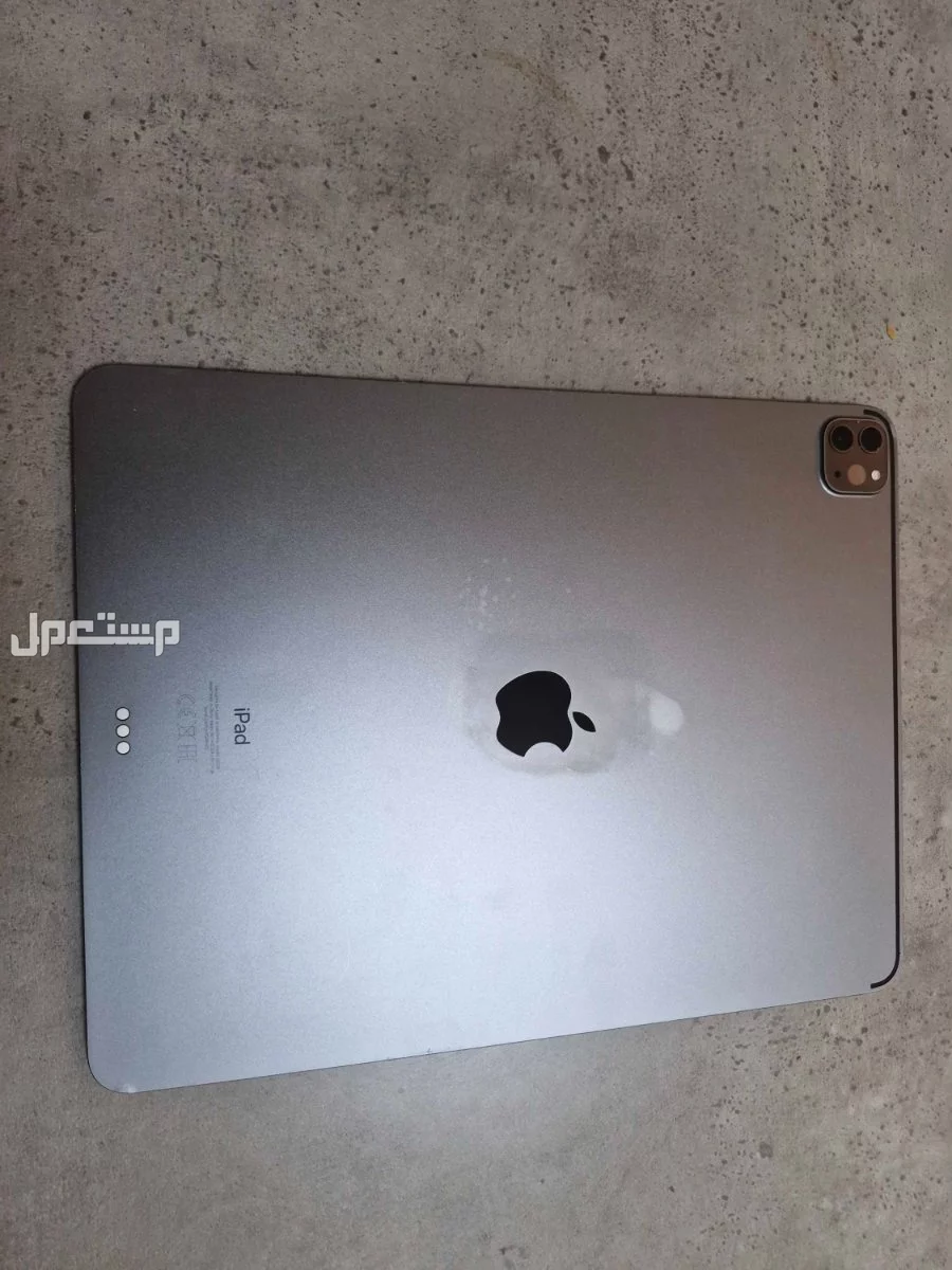 iPad Pro 12.9 (الجيل الرابع) – Wi-Fi فقط – سعة 128GB ماركة أبل ايباد برو في الخبر بسعر 2300 ريال سعودي