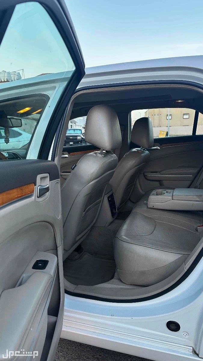 كرايسلر C300 2014 مستعملة للبيع في نجران بسعر 40 ألف ريال سعودي