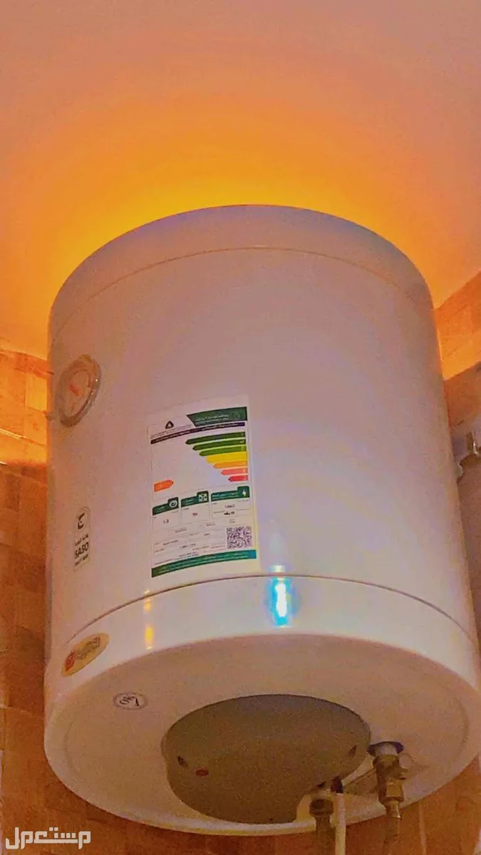 للبيع مكيف سبلت وسخانتين ، المكيف شغال ولافيه اي مشكله له سنتين ،السخانات ثلاث مركبها لاكن ماستعملن والمواصفات على الصوره