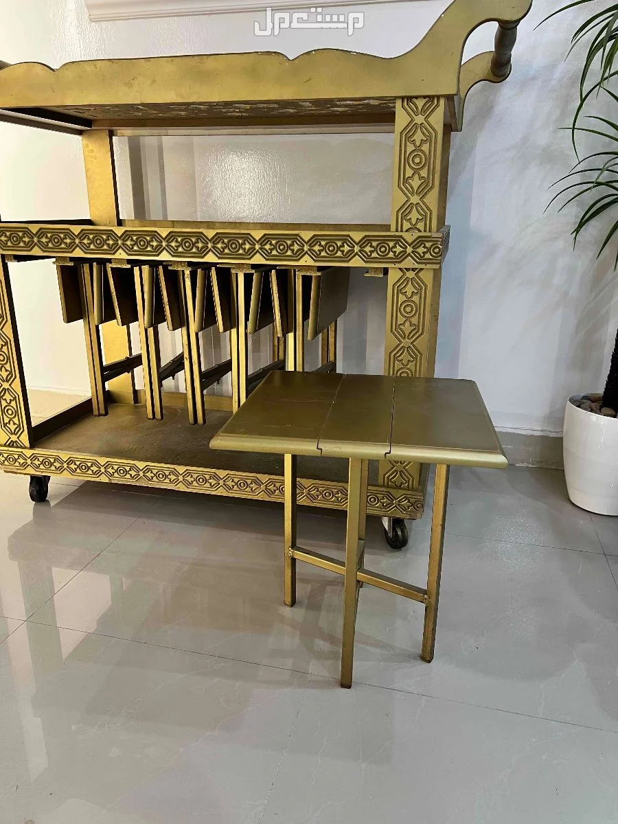 طاولة مدخل وطولة تقديم وطولت ارضية
