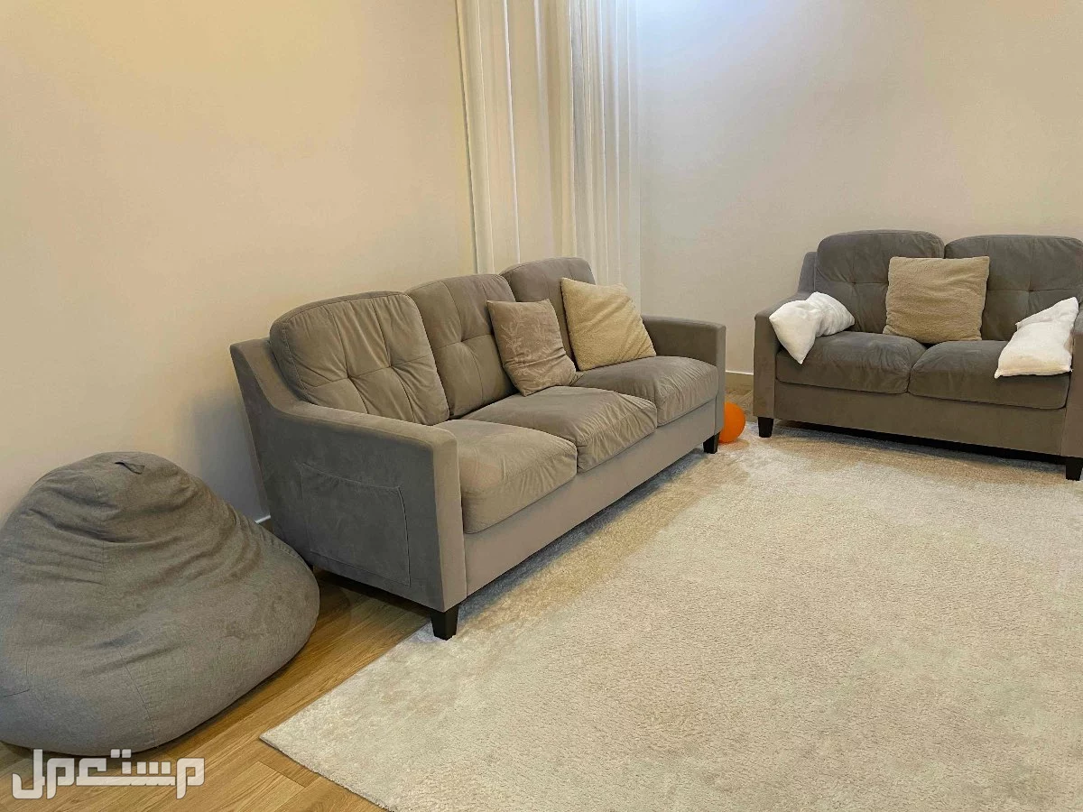 كنب نظيف للبيع سعر البيع 700 في مكة المكرمة بسعر 700 ريال سعودي