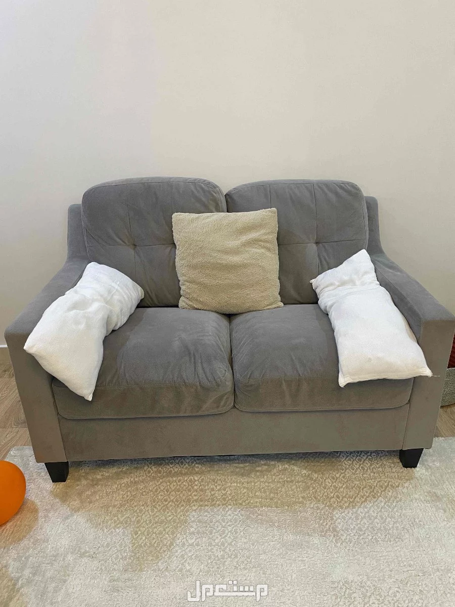 كنب نظيف للبيع سعر البيع 700 في مكة المكرمة بسعر 700 ريال سعودي