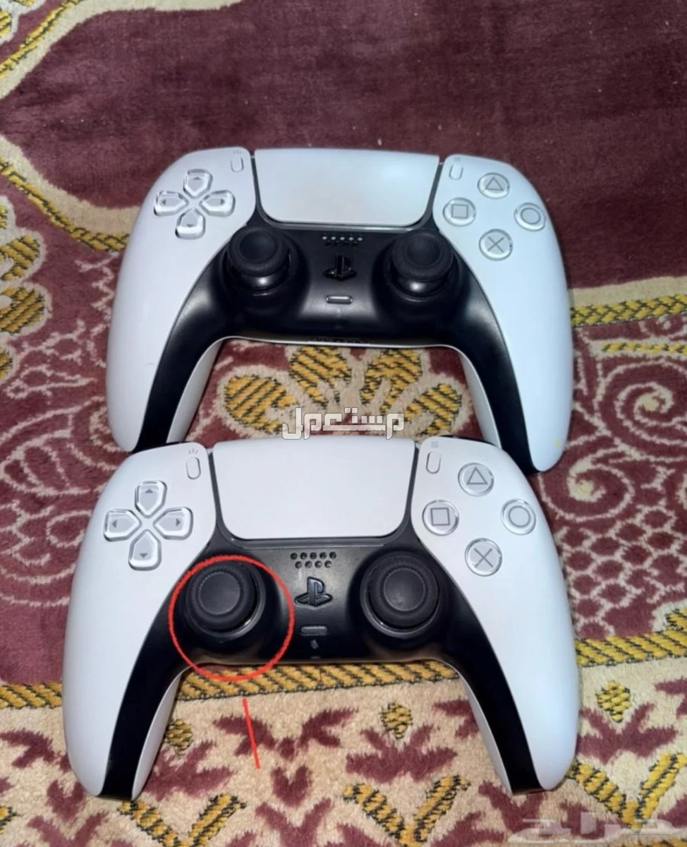 بلاستيشن 5 للبيع معه يدين وشاشة و حساب