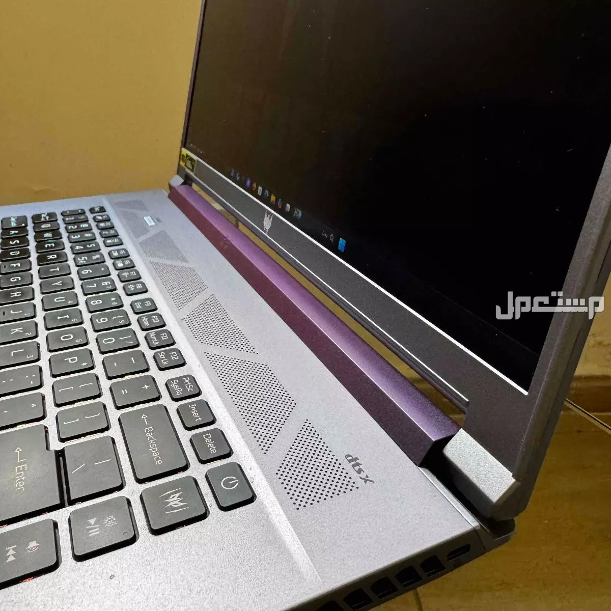 للبيع Predator Helios 500 وحش الألعاب بوضع نظيف جدا