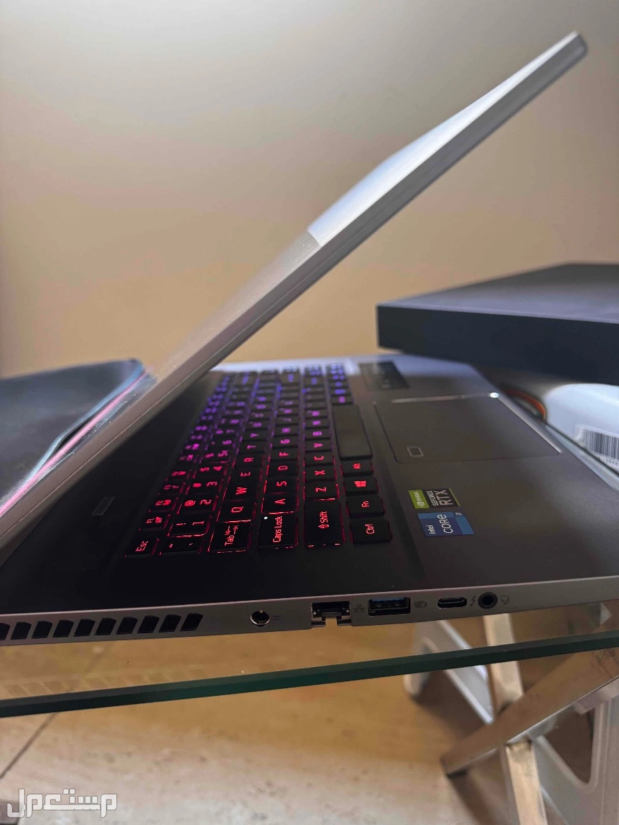 للبيع Predator Helios 500 وحش الألعاب بوضع نظيف جدا