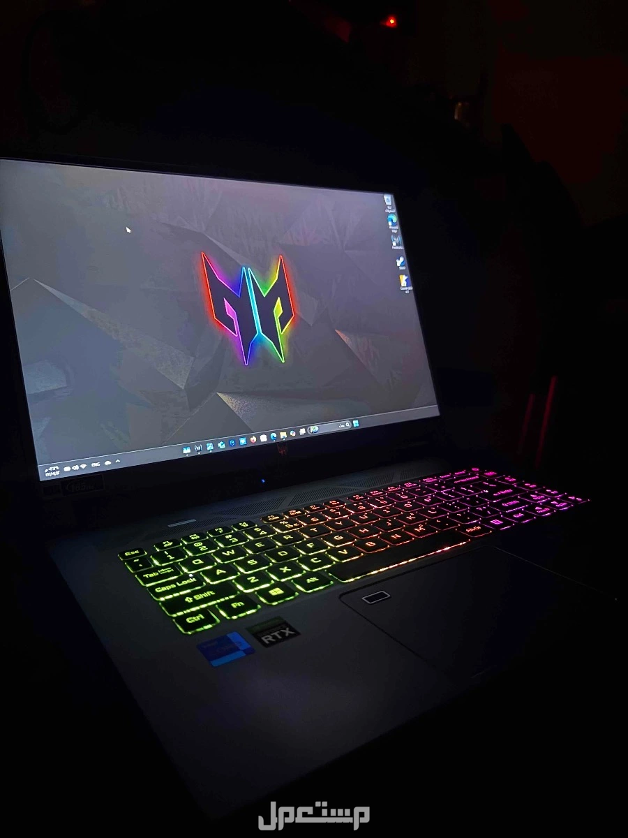 للبيع Predator Helios 500 وحش الألعاب بوضع نظيف جدا