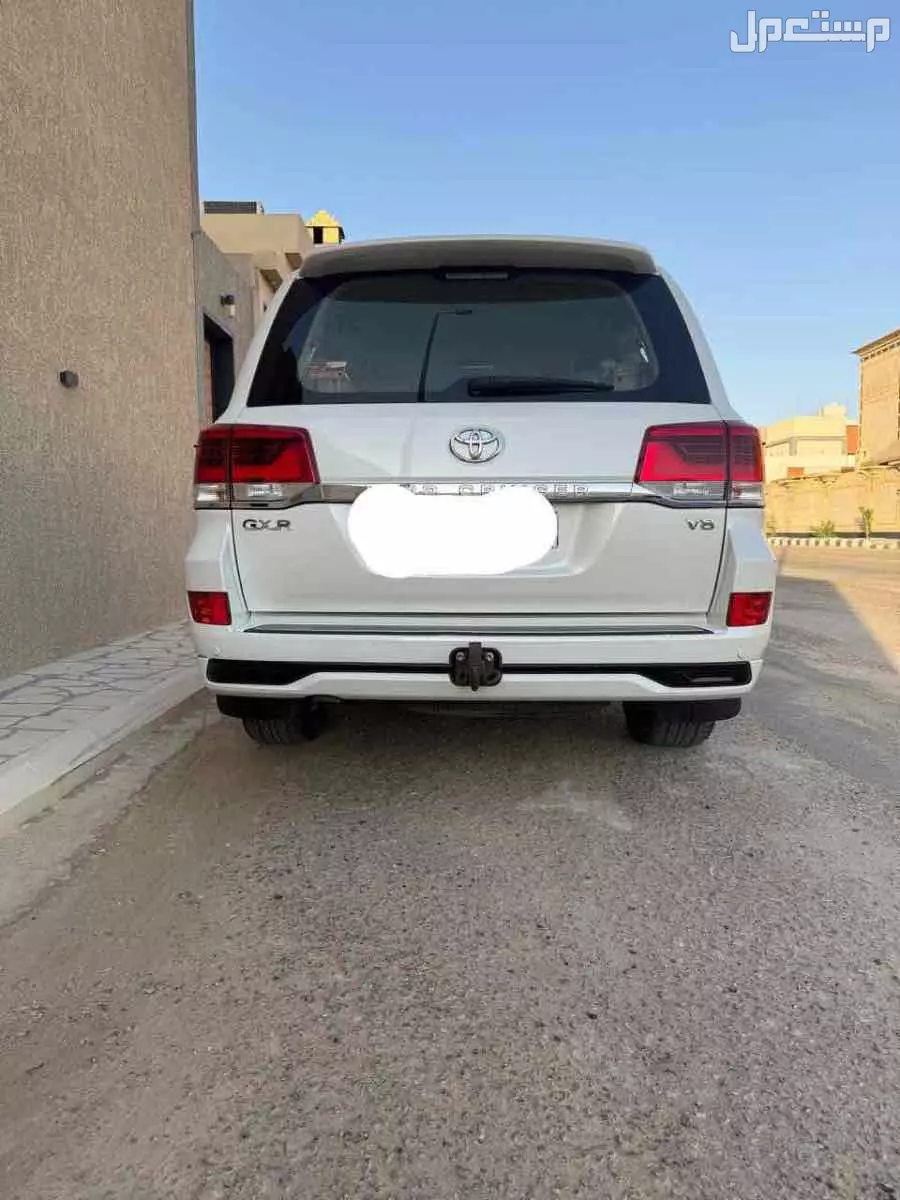 تويوتا لاندكروزر 2018 مستعملة للبيع في الرياض بسعر 200000 ريال سعودي