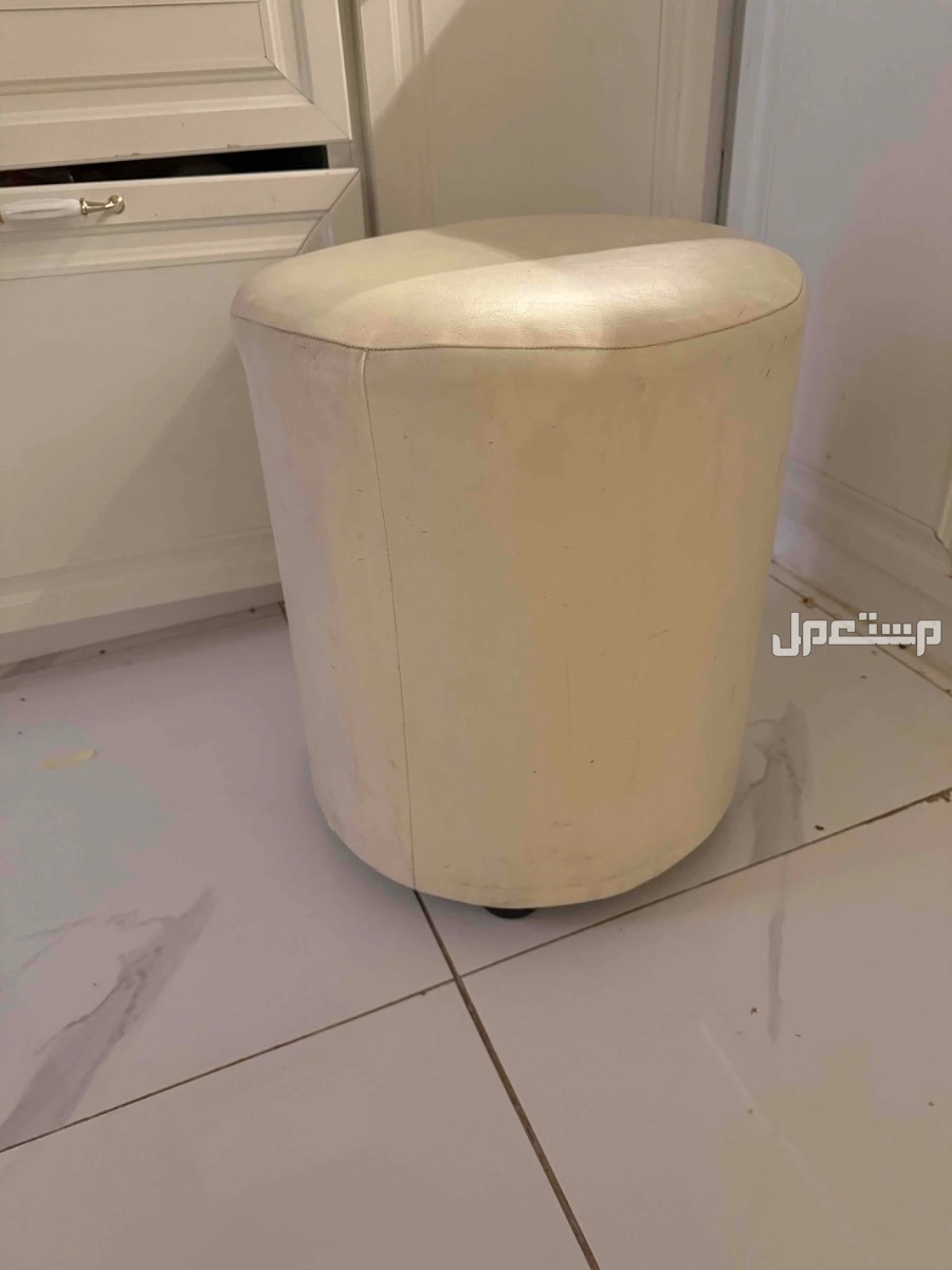 كرسي تسريحه في جدة بسعر 70 ريال سعودي