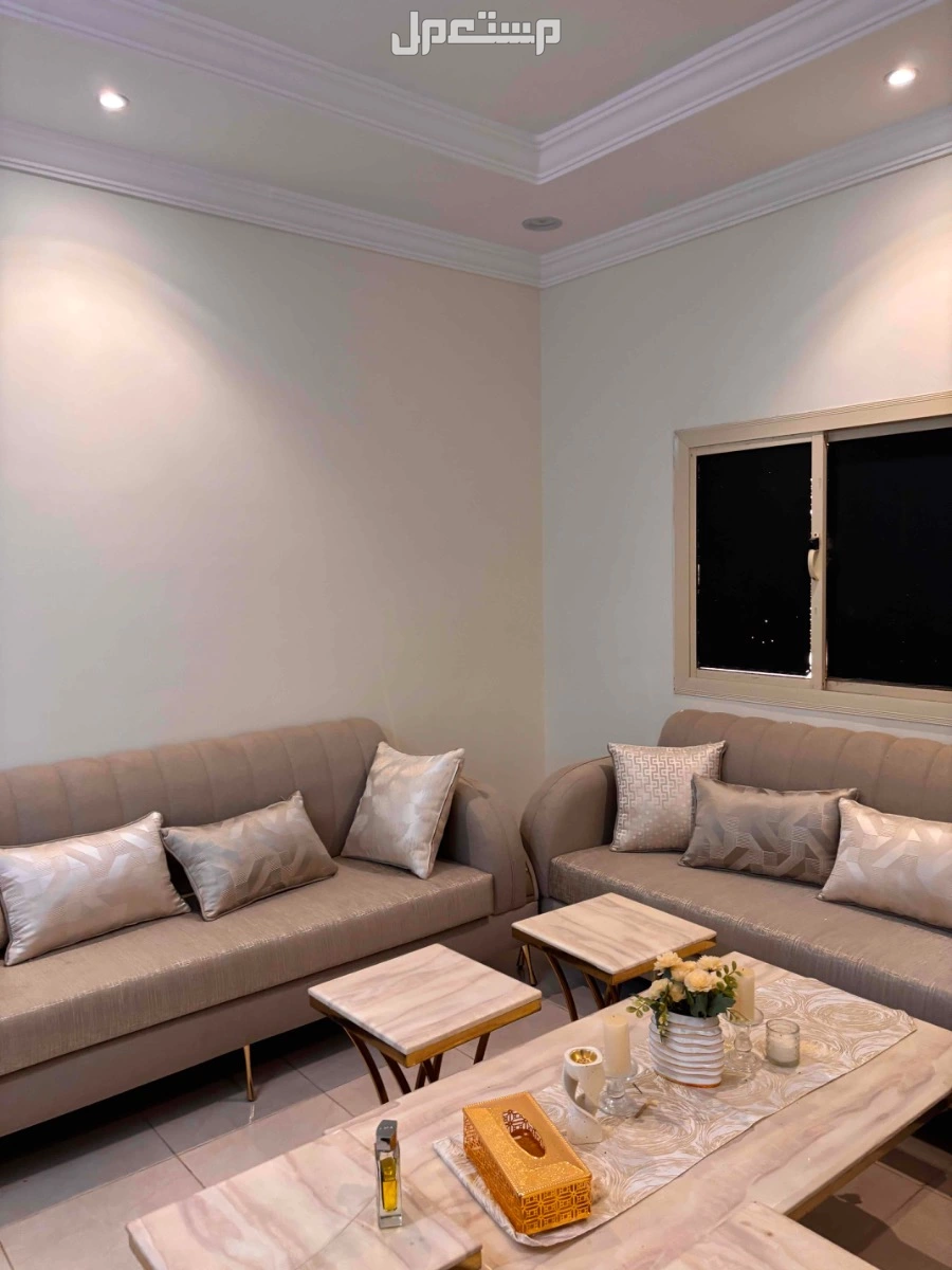 اللييع كنب  في جدة بسعر 2500 ريال سعودي