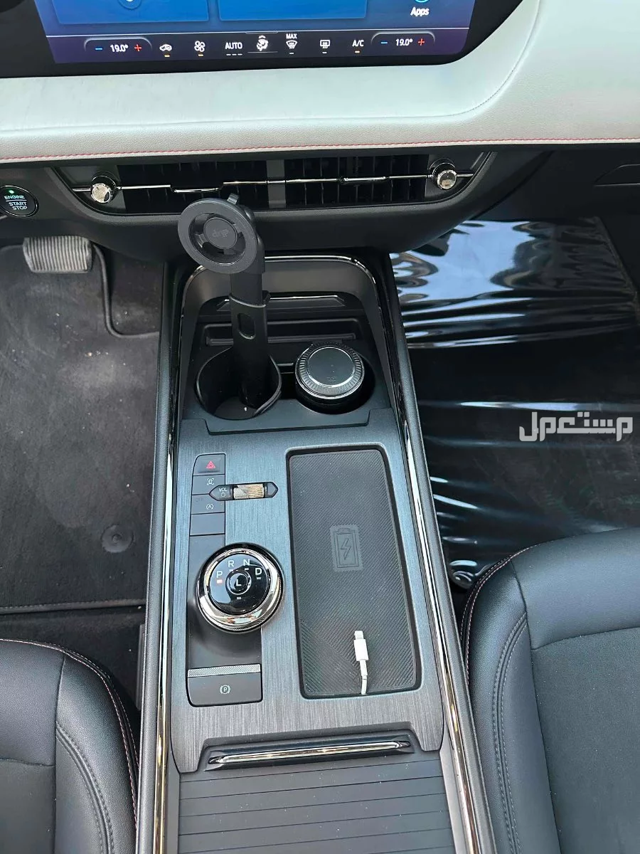 فورد تورس 2023 مستعملة للبيع في الرياض بسعر 125 ألف ريال سعودي