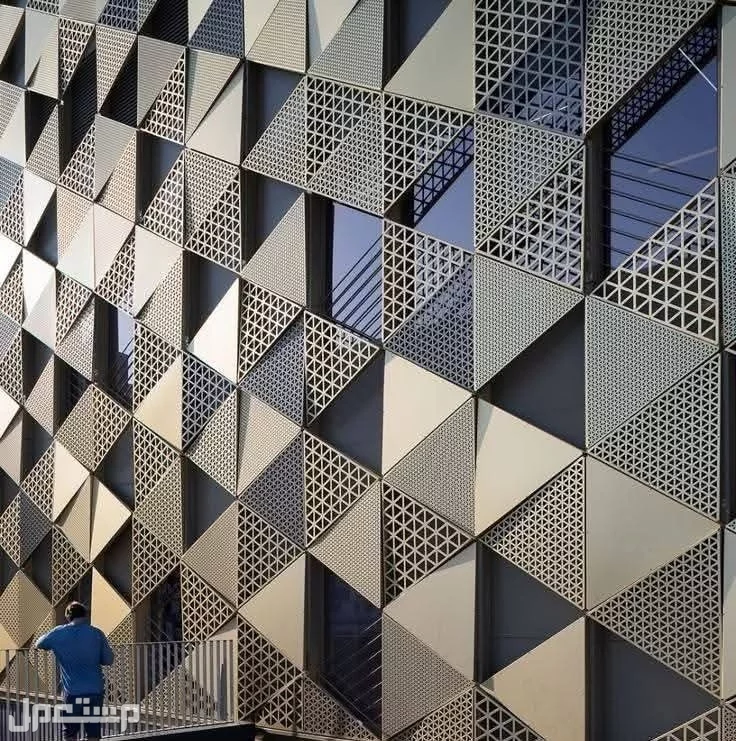 كلادينج مولات واجهة محلات تجارية بالدمام  في الدمام بسعر 180 ريال سعودي