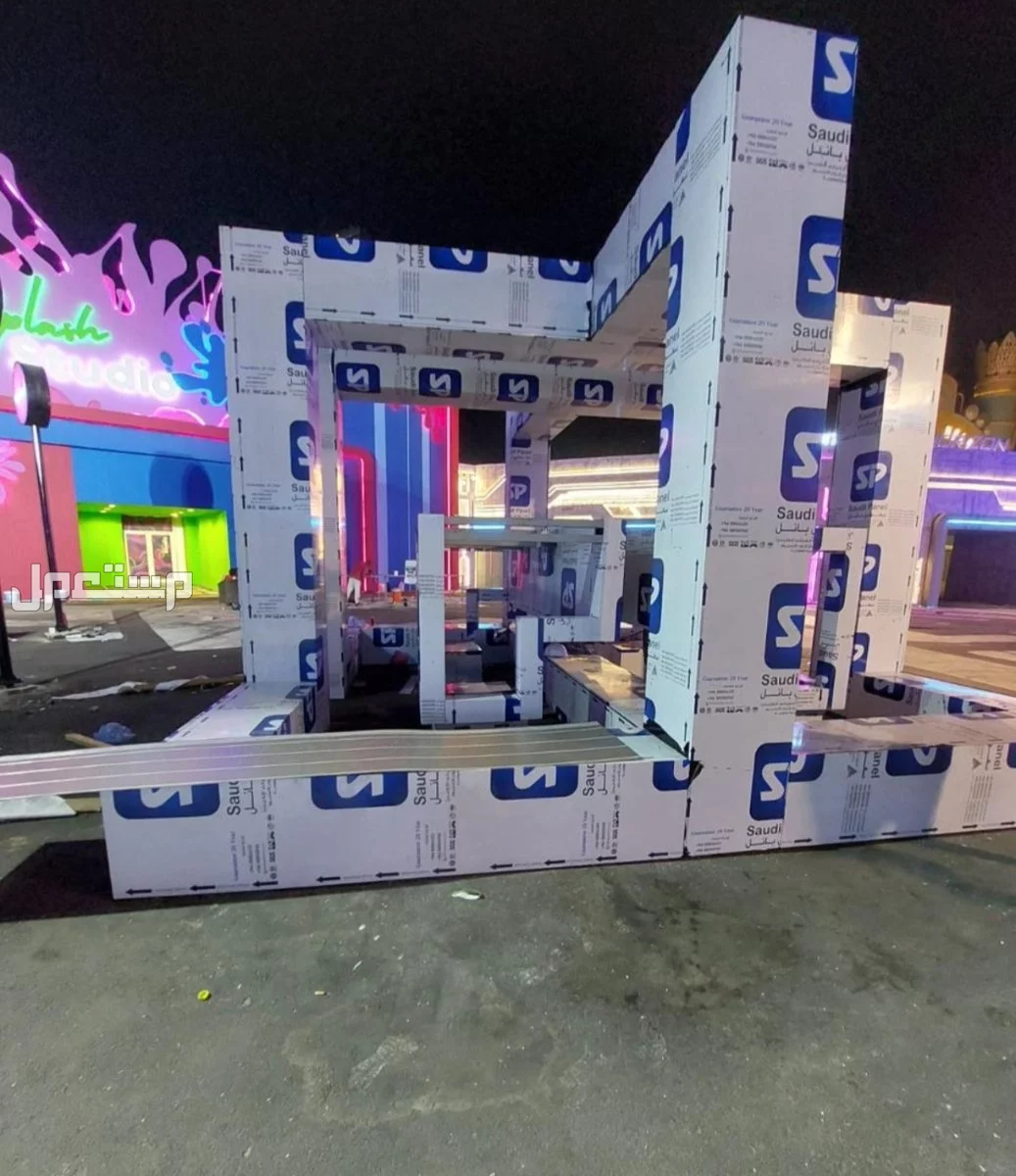 كلادينج مولات واجهة محلات تجارية بالدمام  في الدمام بسعر 180 ريال سعودي