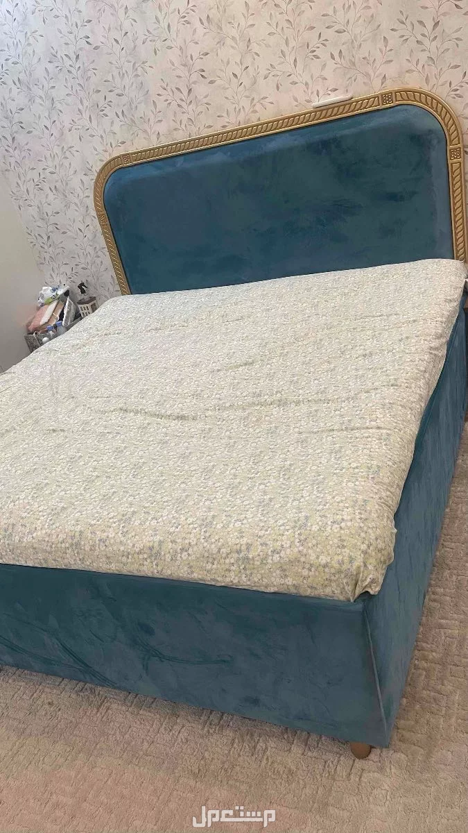 سرير في خميس مشيط بسعر ألف ريال سعودي