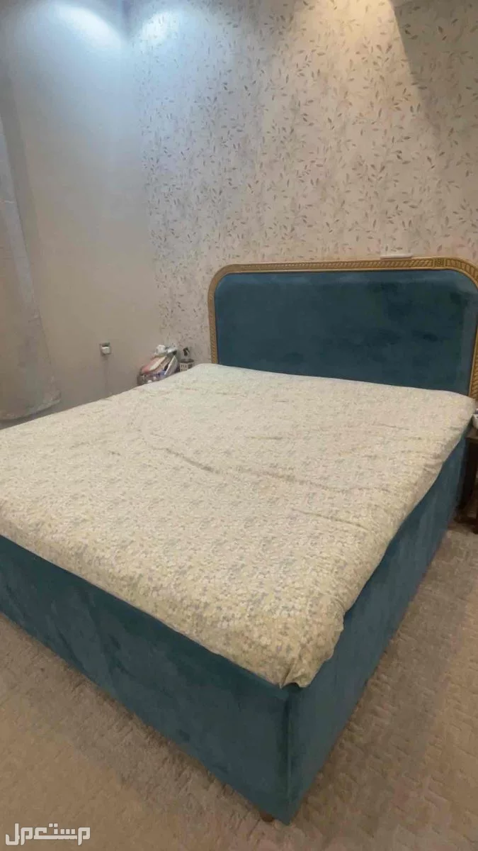سرير في خميس مشيط بسعر ألف ريال سعودي