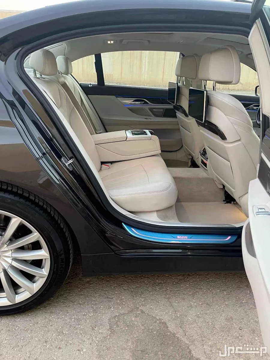 بي ام دبليو الفئة السابعة 2016 مستعملة للبيع في الرياض بسعر 12 ألف ريال سعودي