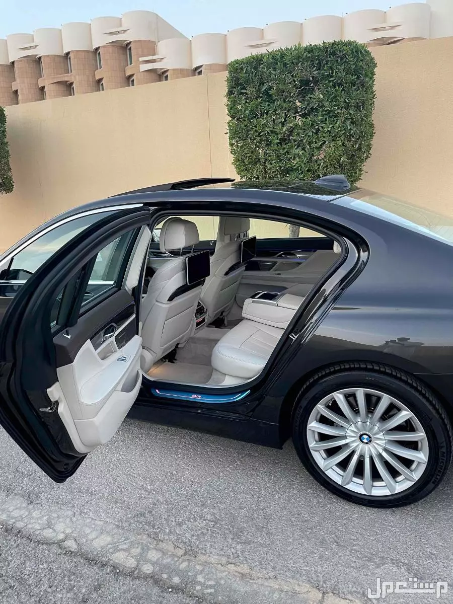 بي ام دبليو الفئة السابعة 2016 مستعملة للبيع في الرياض بسعر 12 ألف ريال سعودي