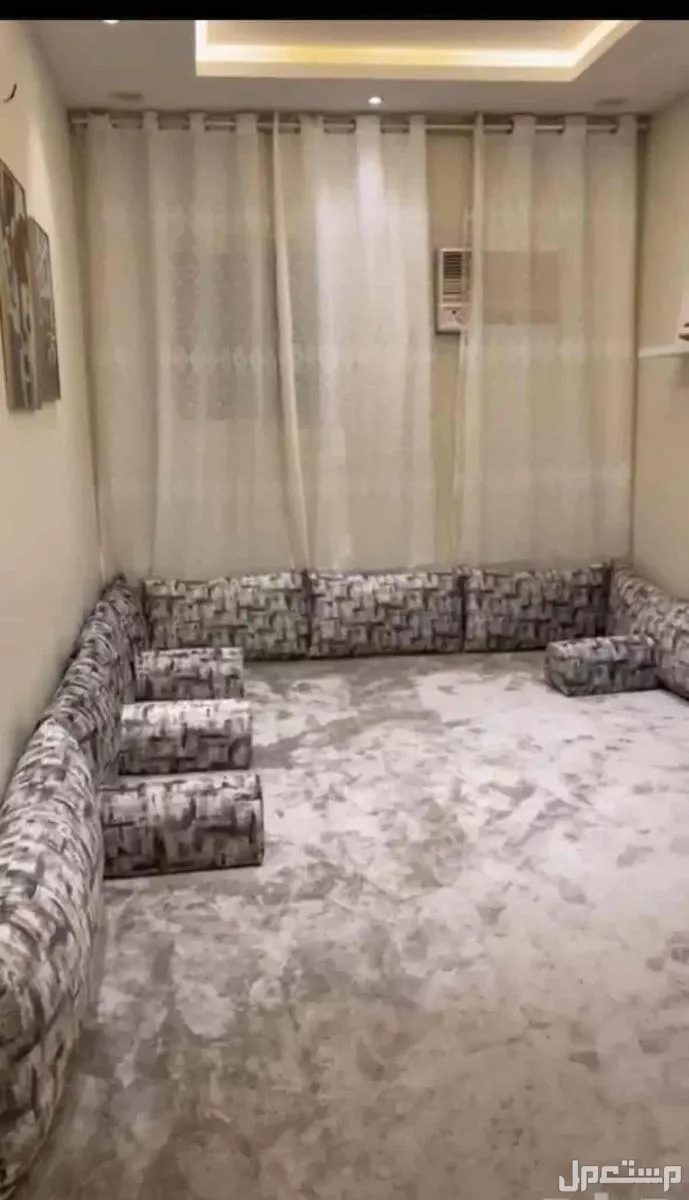 مساند ظهر وتكايات  في الرياض بسعر 500 ريال سعودي مساند ظهر 7 متر