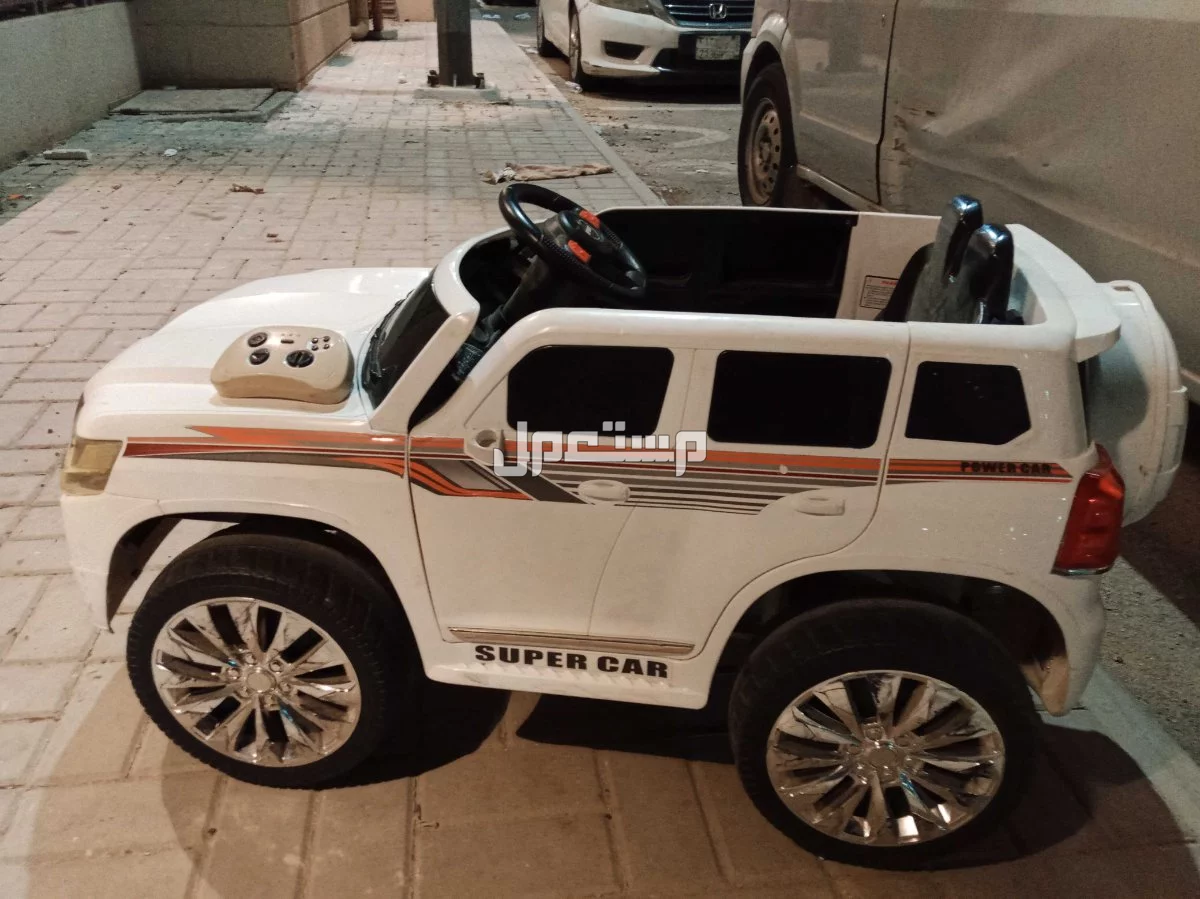 سياره لعبه اطفال في جده السعر650