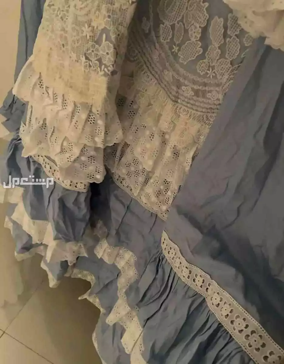 فستان بتصميم خاص يدوي بطابع فكتوري