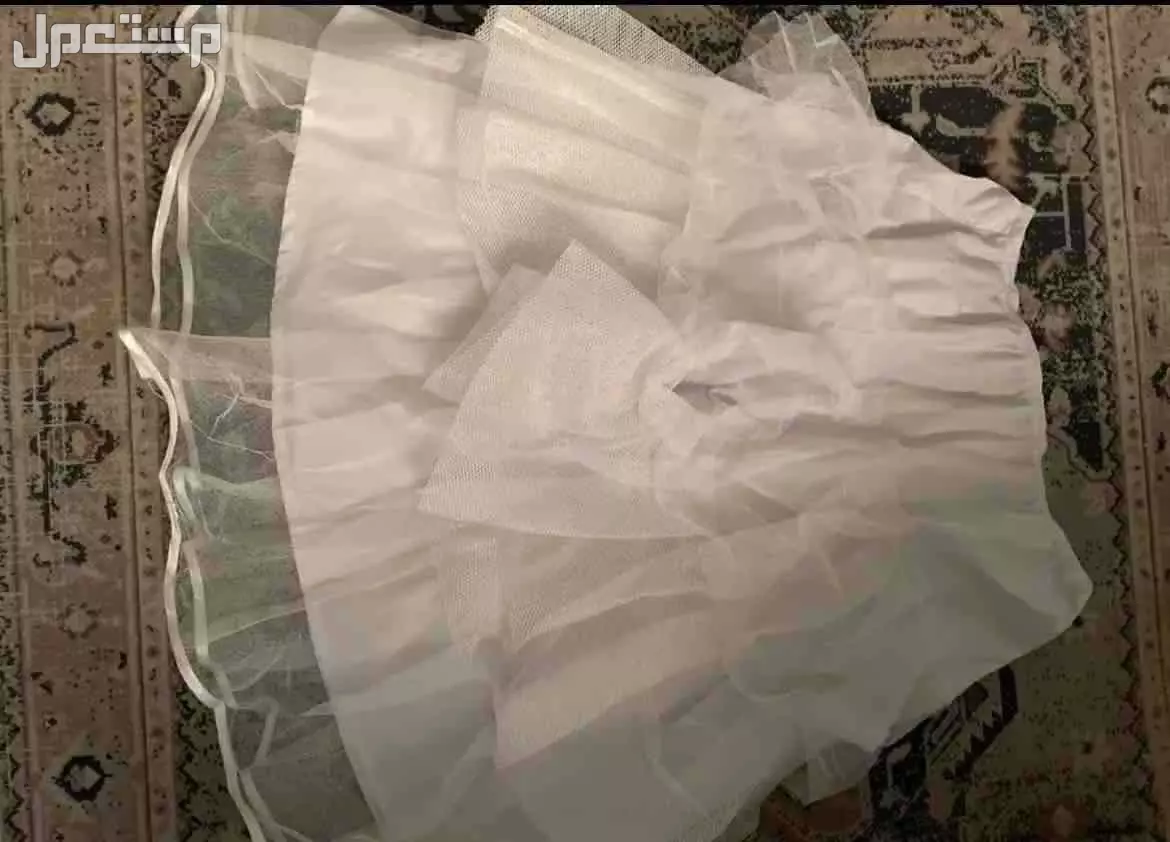 فستان بتصميم خاص يدوي بطابع فكتوري