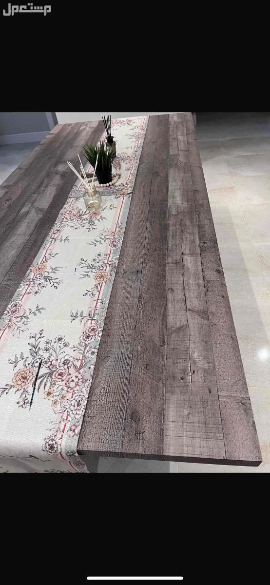 طاوله للبيع من اشلي بنصف السعر الرياض