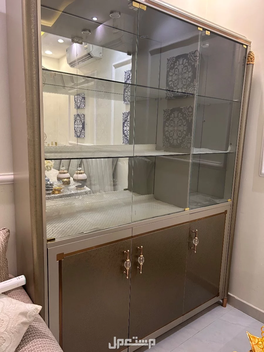 طاولة طعام للبيع الرياض جديدة 10 كراسي ب 3500