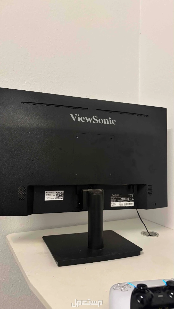 للبيع شاشة وطاله مستعلمه استخدام 5شهور