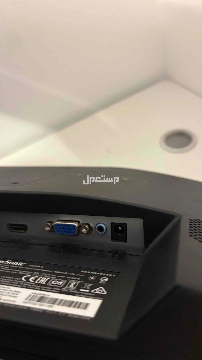 للبيع شاشة وطاله مستعلمه استخدام 5شهور