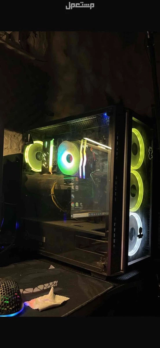 سيت اب كامل للبيع مع البي سي واغراضه كامله مكمله