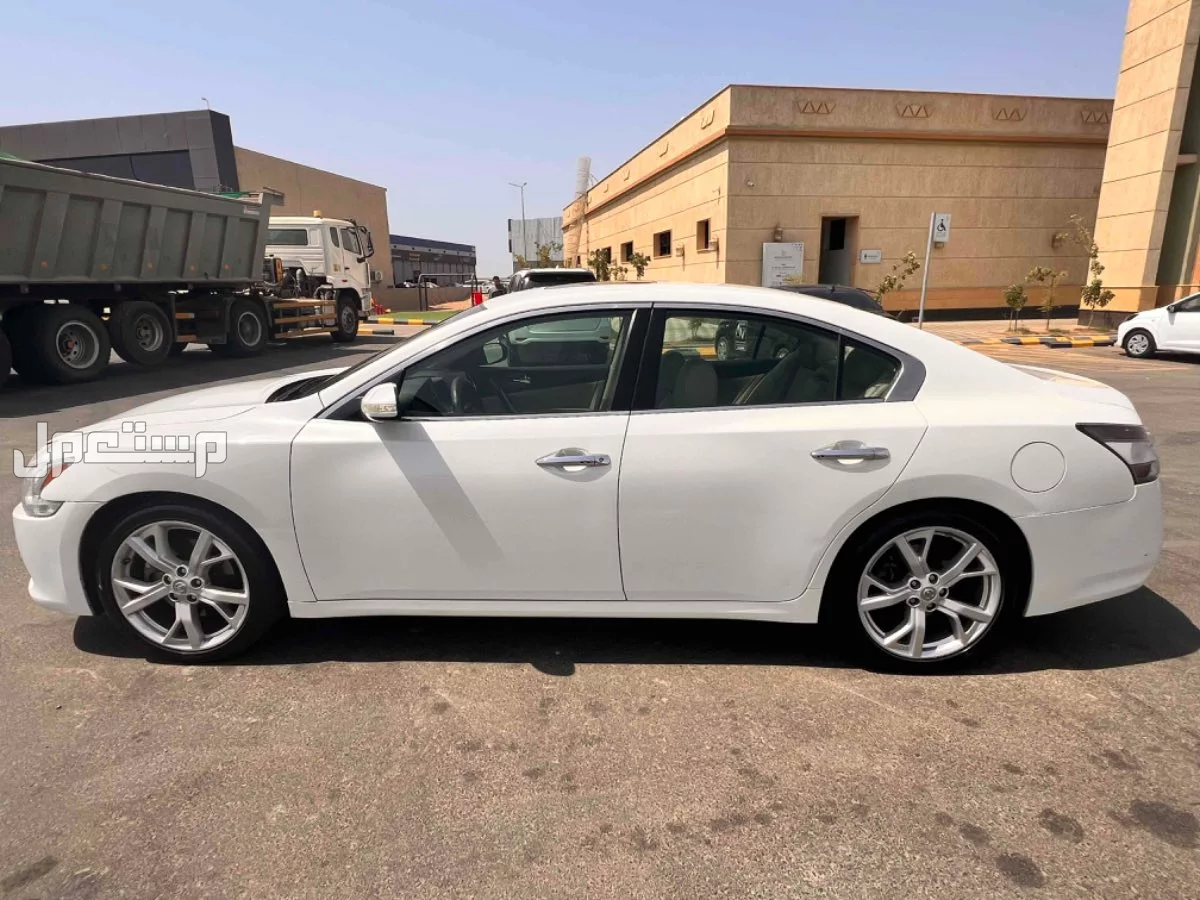 نيسان مكسيما 2014 مستعملة للبيع في جدة بسعر 28 ألف ريال سعودي
