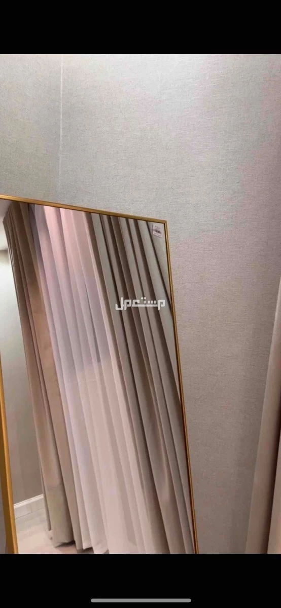 للبيع مرايه جديده حتى الاستيكر موجود بسعر 160 ريال فقط