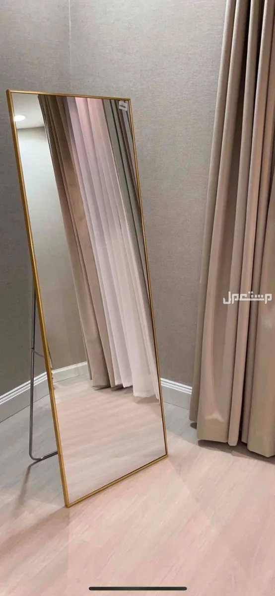 للبيع مرايه جديده حتى الاستيكر موجود بسعر 160 ريال فقط