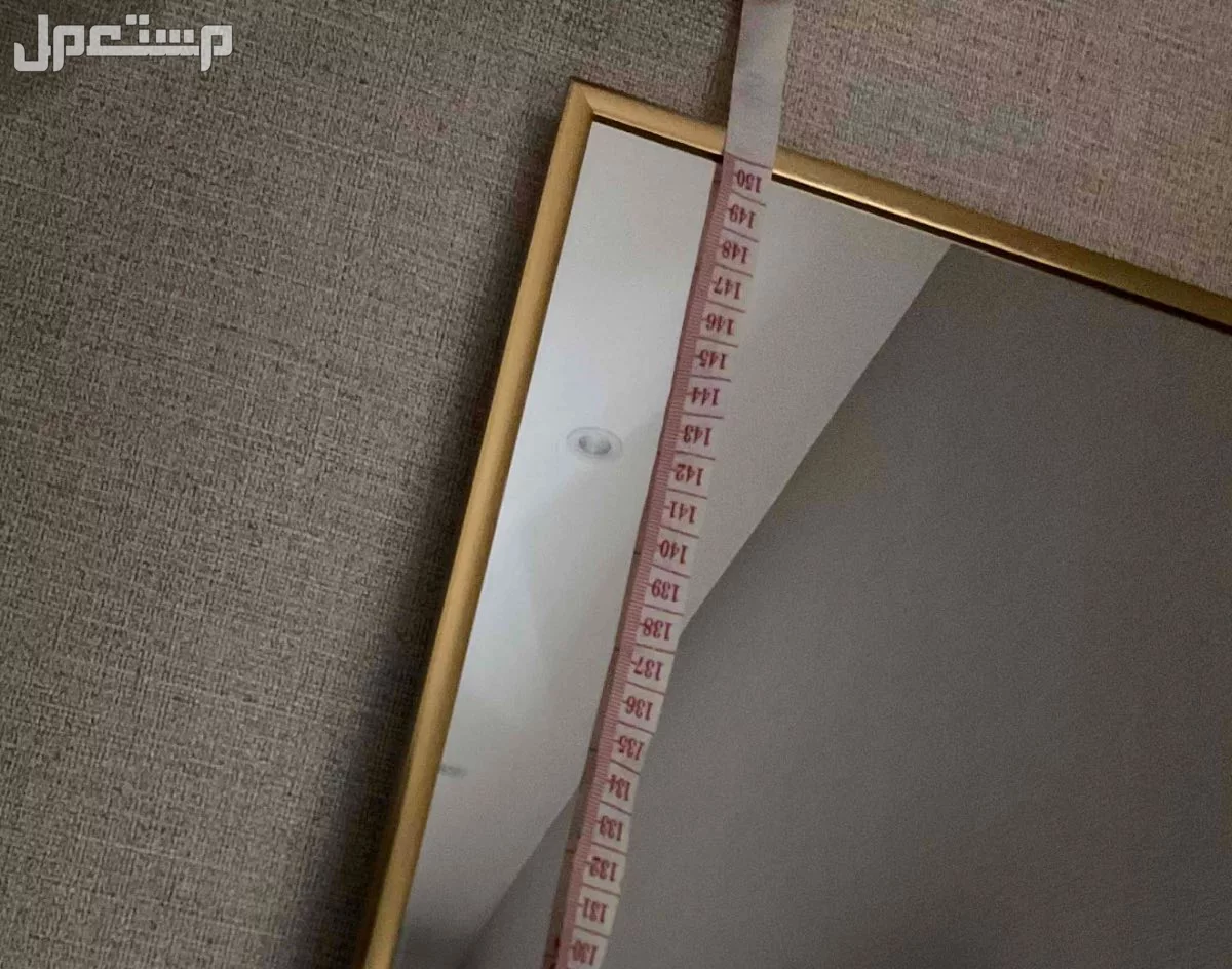 للبيع مرايه جديده حتى الاستيكر موجود بسعر 160 ريال فقط