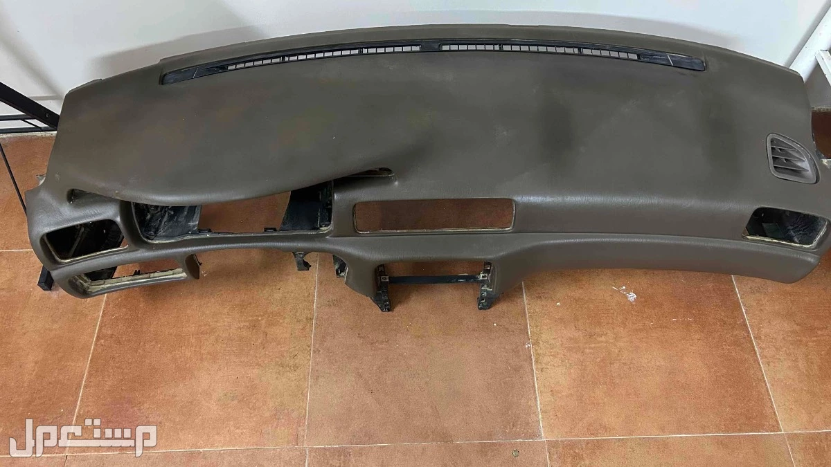 للبيع قطع كامري 2002 قشره نظيفه