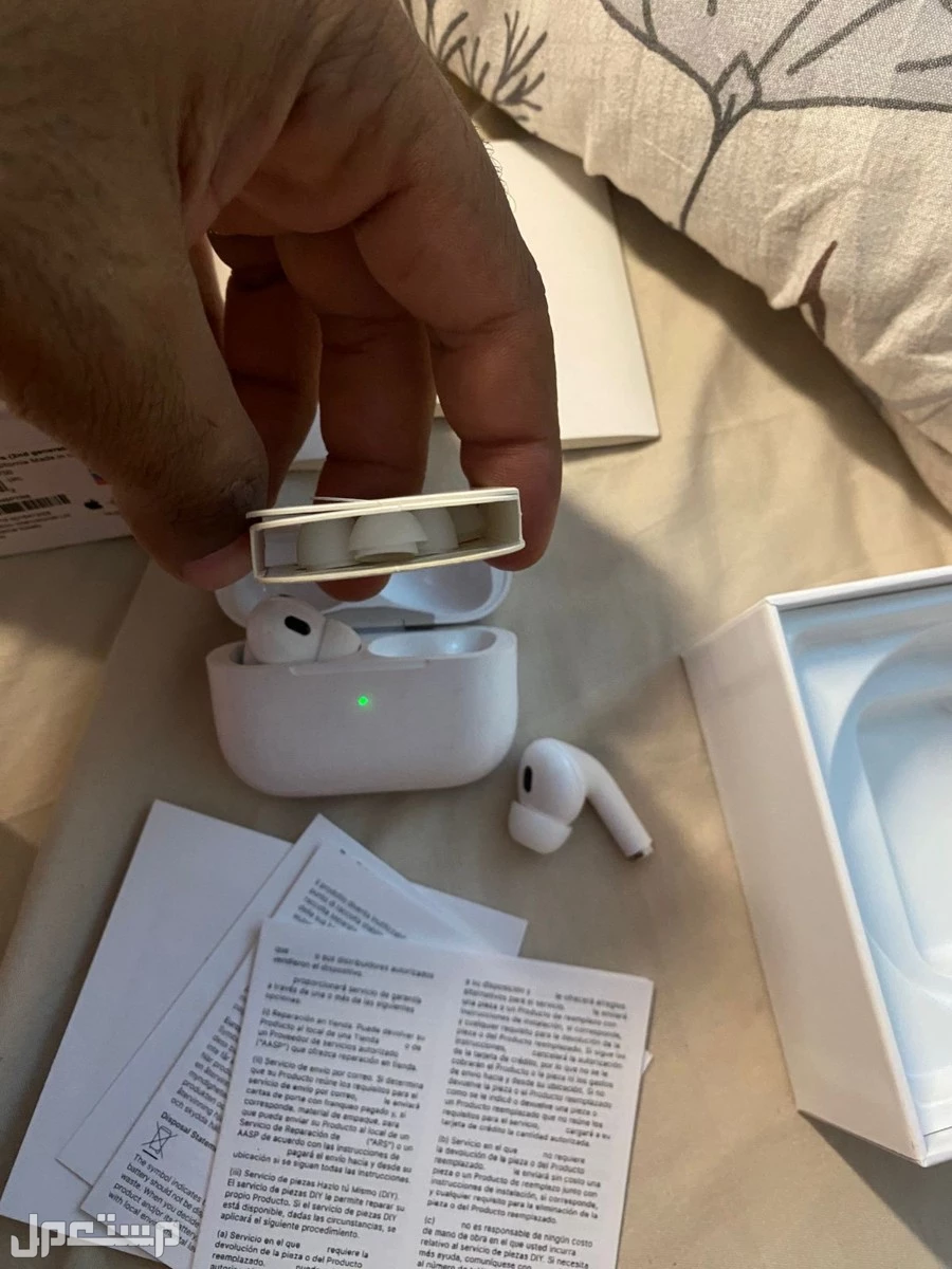 للبيع سماعه ايربودز برو الاصلي