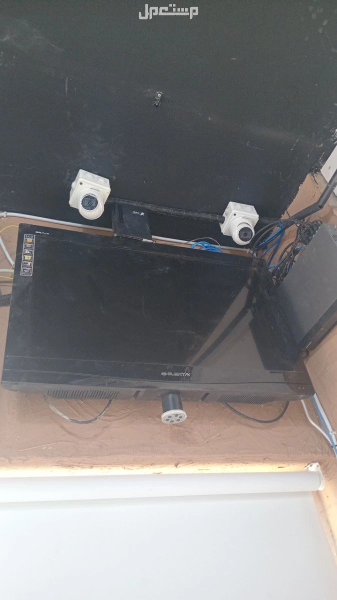 اغراض مح في الرياض بسعر 30 ألف ريال سعودي