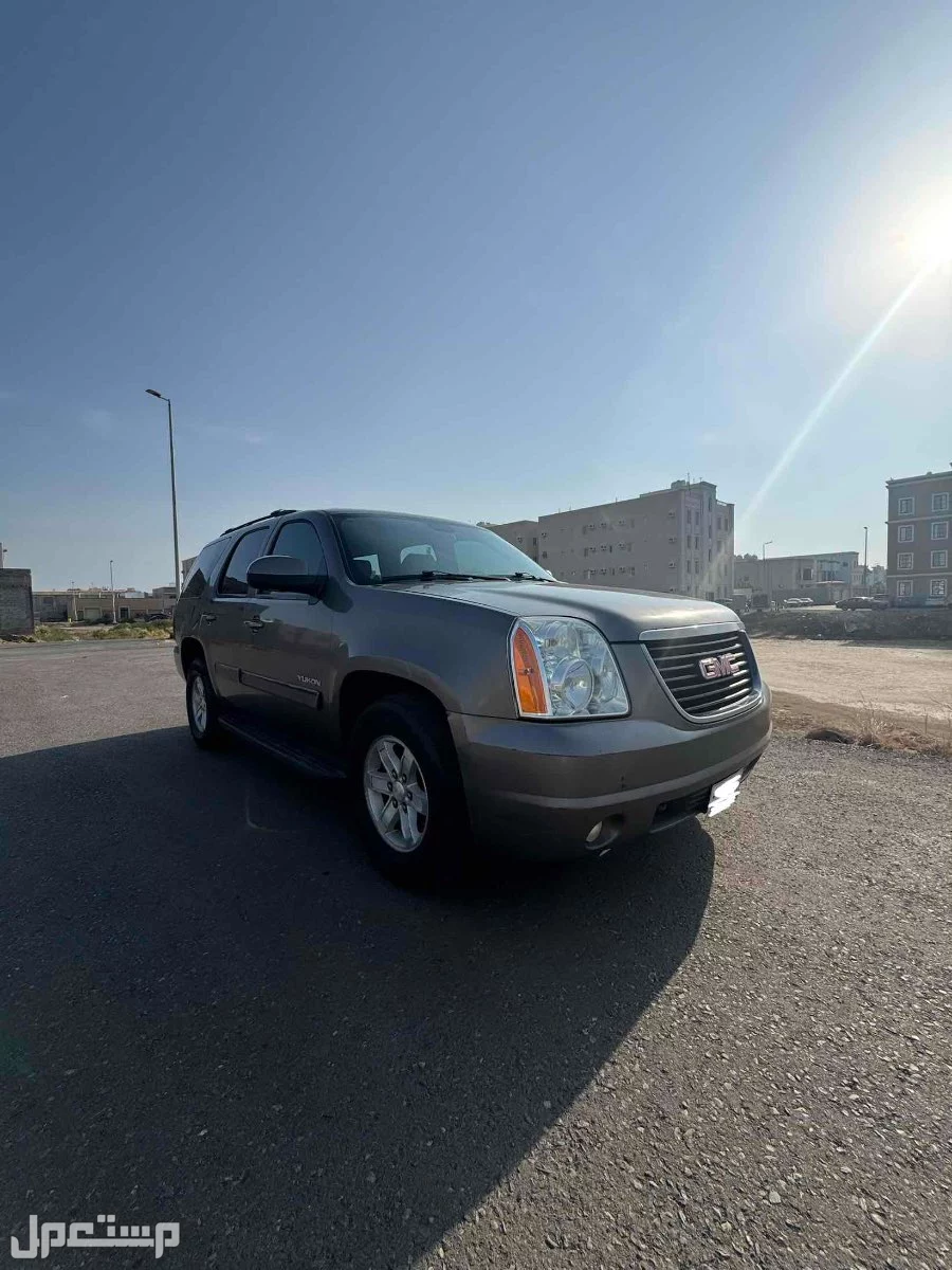 للبيع جمس يوكن 2012 خالي من الحوادث