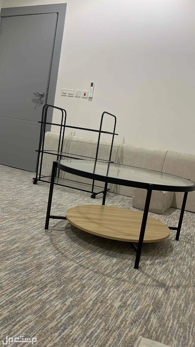 طاولات خدمه بسعر 400 ريال سعودي