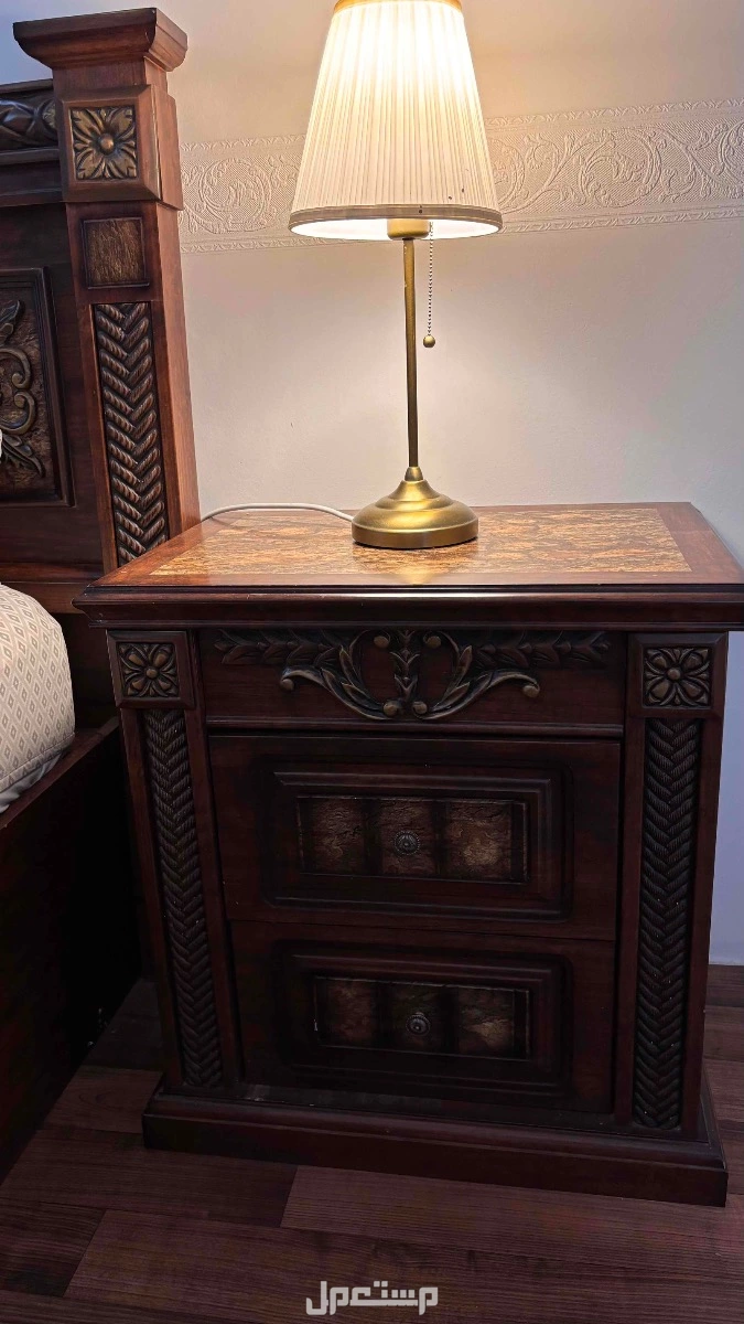 للبيع غرفة نوم مستعمله بكامل ملحقاتها