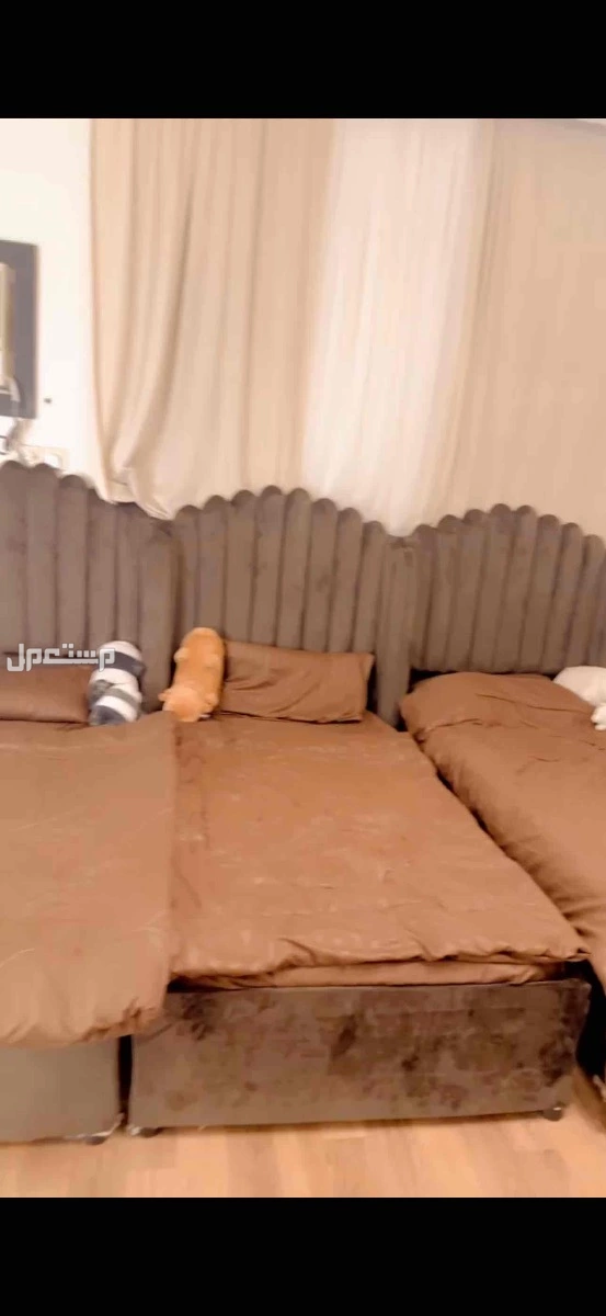 للبيع غرف نوم 3 اسره جدا فخمه ونظيفه بسعر خيال
