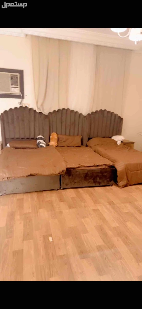 للبيع غرف نوم 3 اسره جدا فخمه ونظيفه بسعر خيال