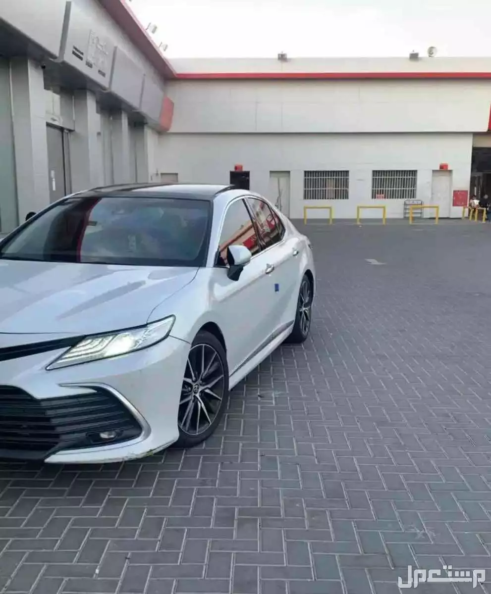 تويوتا كامري 2021 مستعملة للبيع في مكة المكرمة بسعر 92 ألف ريال سعودي