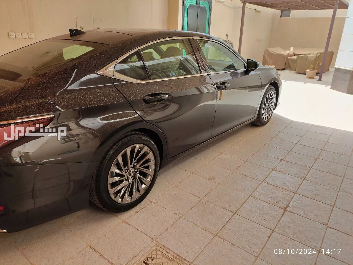 لكزس ES 2024 مستعملة للبيع في الرياض بسعر 239 ألف ريال سعودي